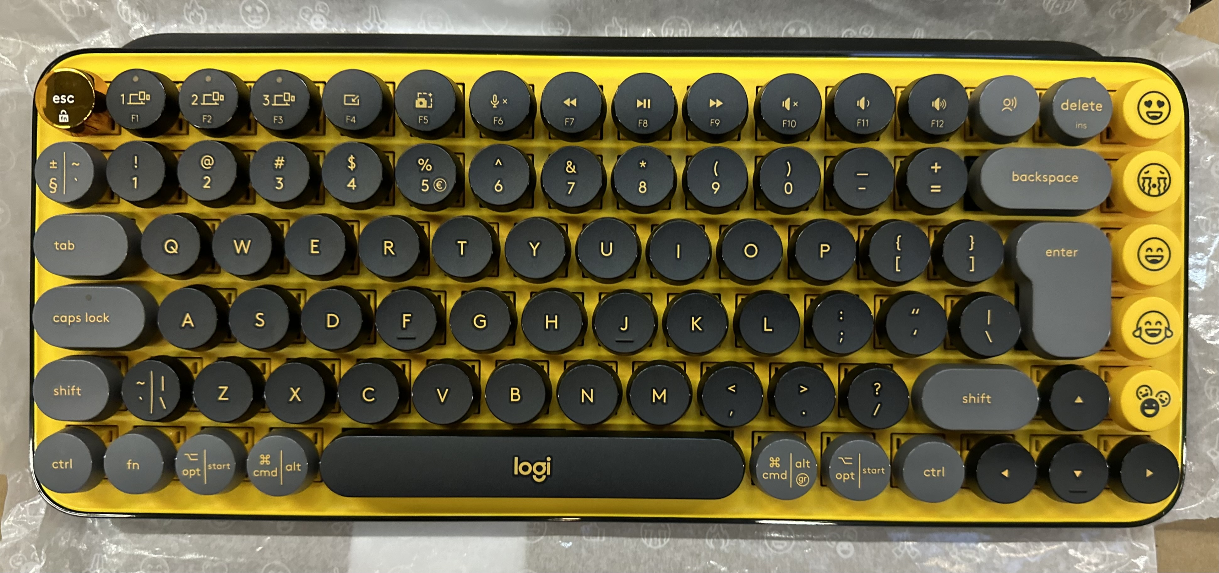 OUTLET - Klawiatura bezprzewodowa LOGITECH Pop Keys Czarno-żółty (Blast) 920-010735