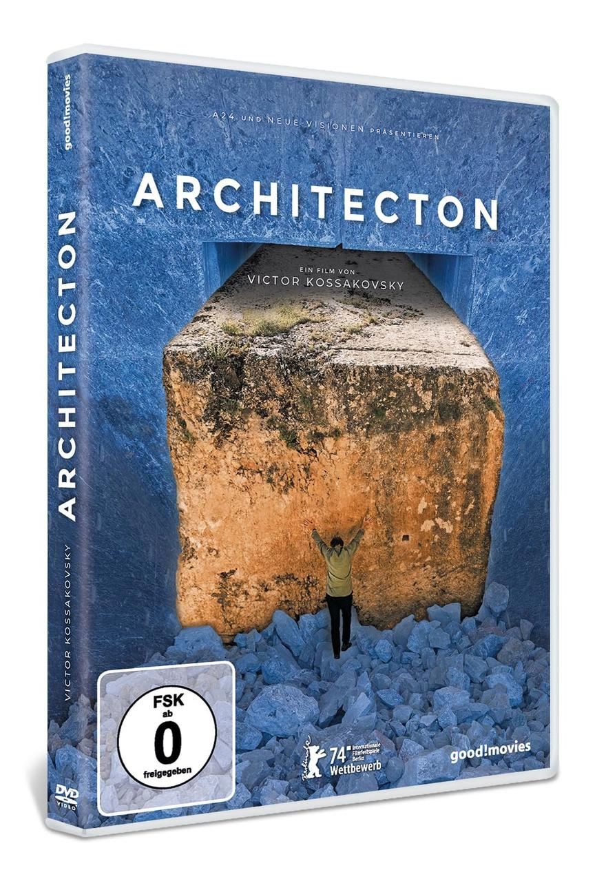 DVD-Hülle von 'Architecton'. Eine Person steht vor einer großen Steinstruktur. Blauer Himmel im Hintergrund.