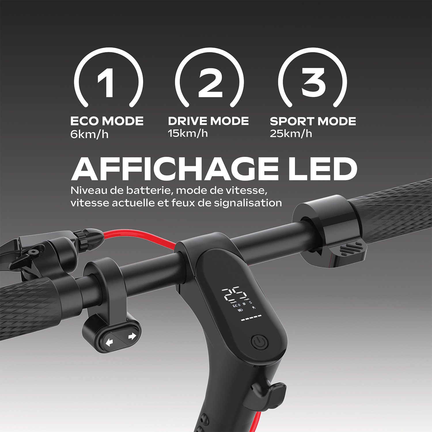 Gros plan de l'écran d'une trottinette montrant vitesse, mode et niveau de batterie.