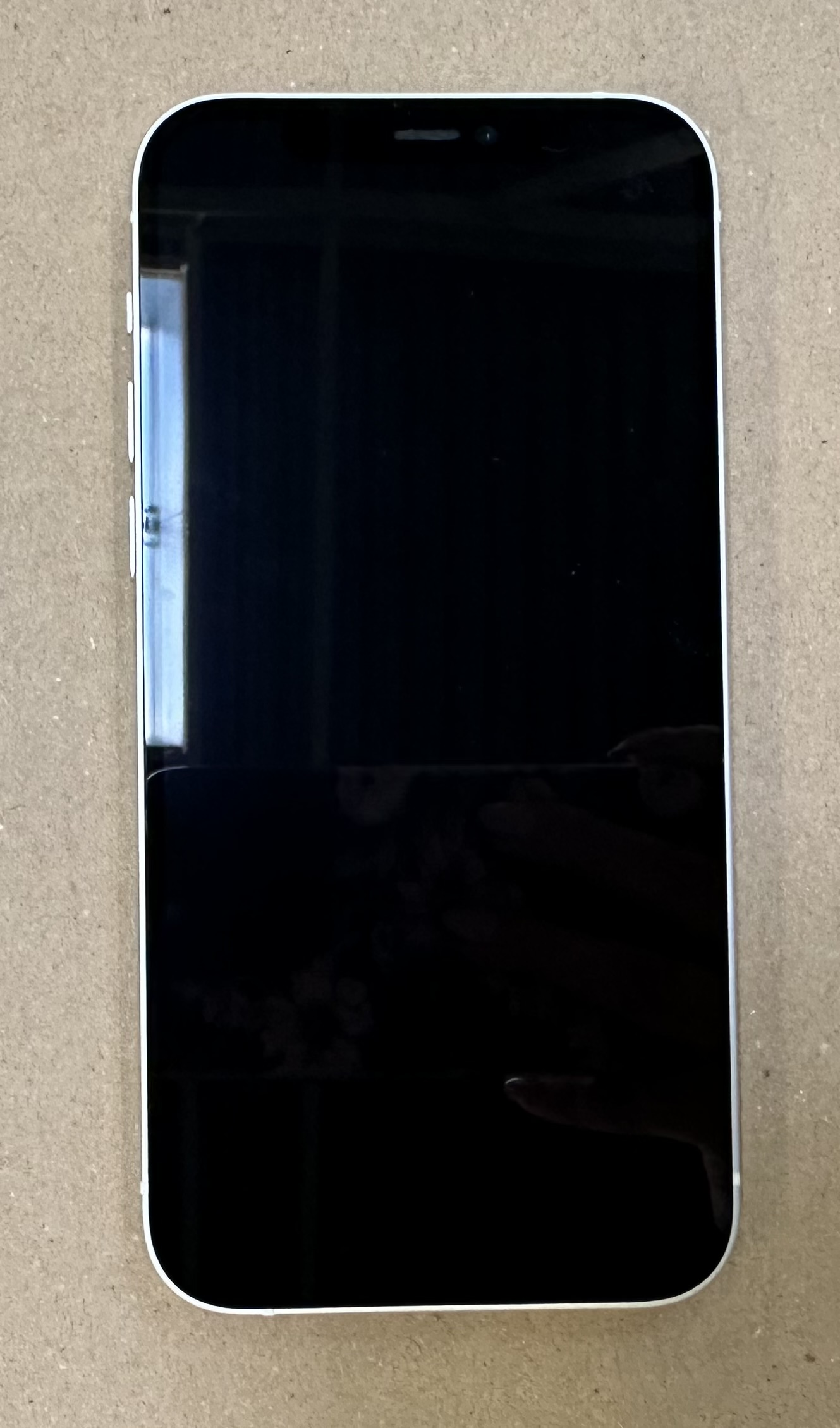 OUTLET - Smartfon APPLE iPhone 12 256GB Biały MGJH3PM/A