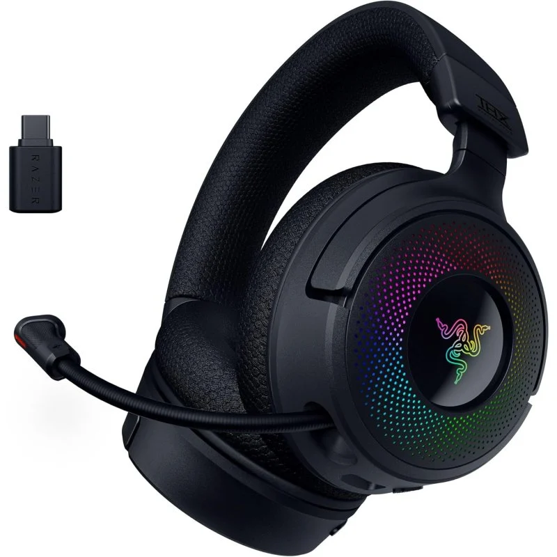 Auriculares de juego Razer negros con micrófono y receptor USB. Los auriculares tienen un logotipo colorido en la orejera.