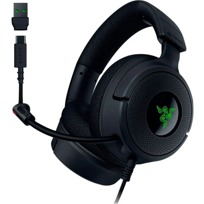 Auriculares gaming Razer negros con micrófono desmontable y adaptadores USB-C/USB. Logotipo Razer verde.