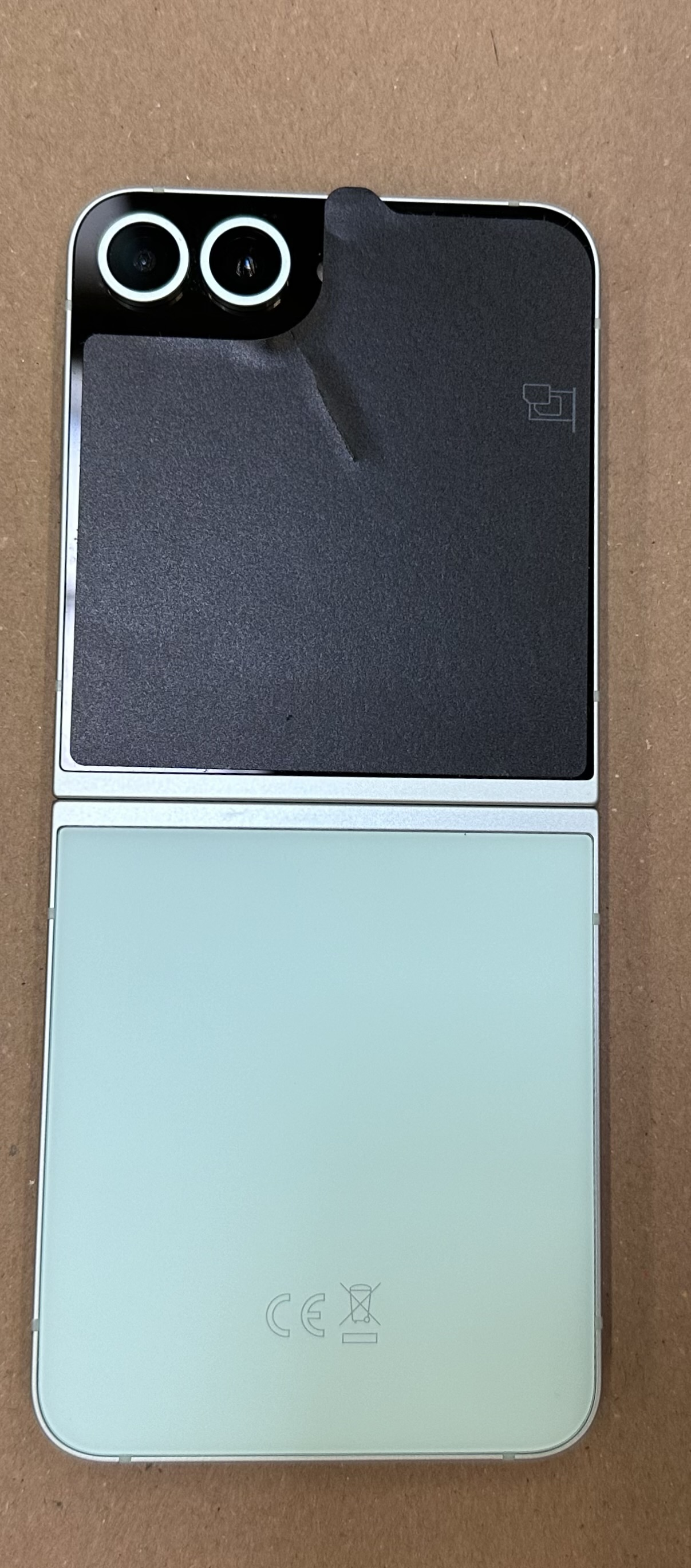 OUTLET - Smartfon SAMSUNG Galaxy Z Flip6 5G 12/256GB Miętowy