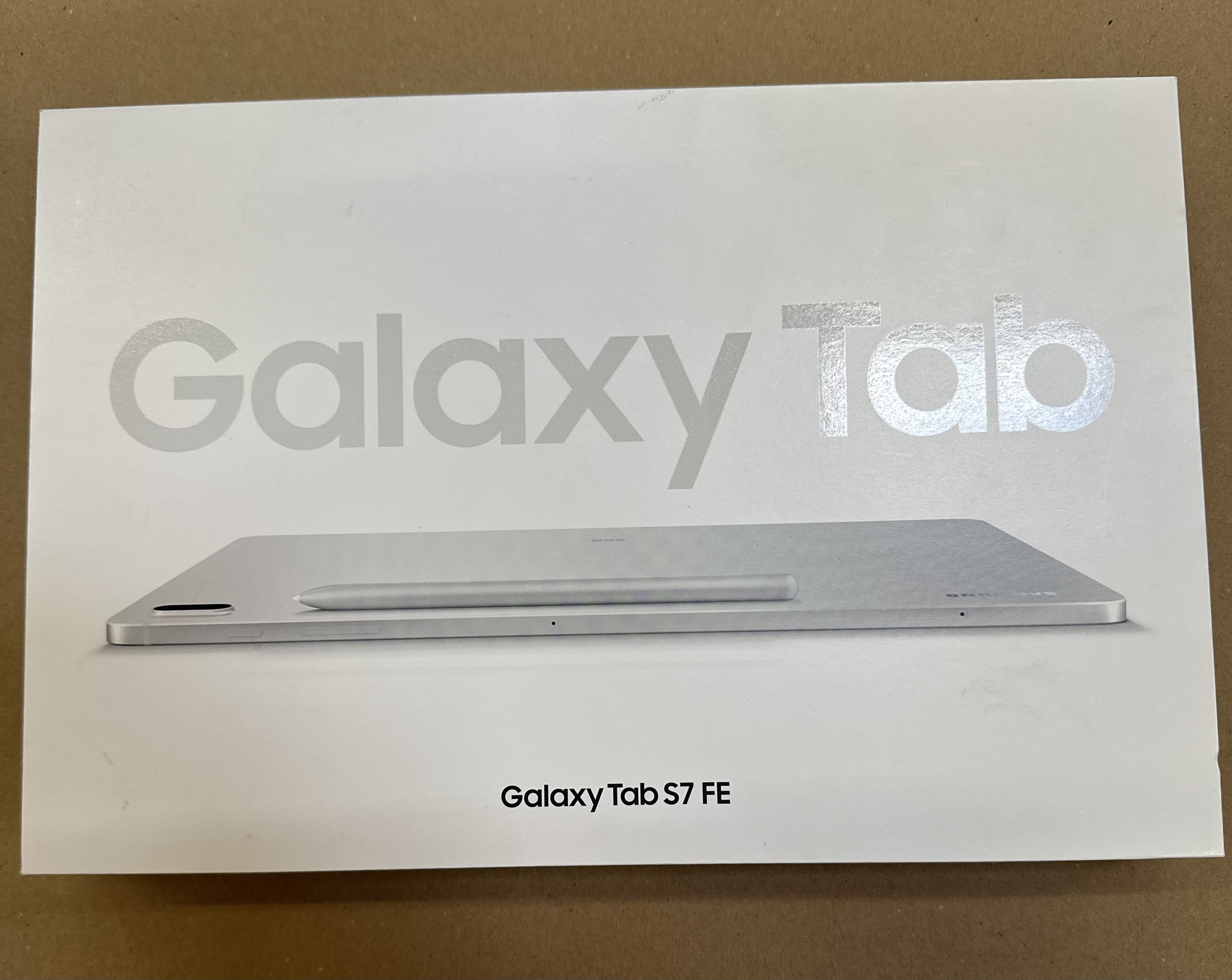 OUTLET - Tablet SAMSUNG Galaxy Tab S7 FE 12.4 WiFi 6GB/128GB Srebrny SM-T733NZSEEUE + rysik S-Pen