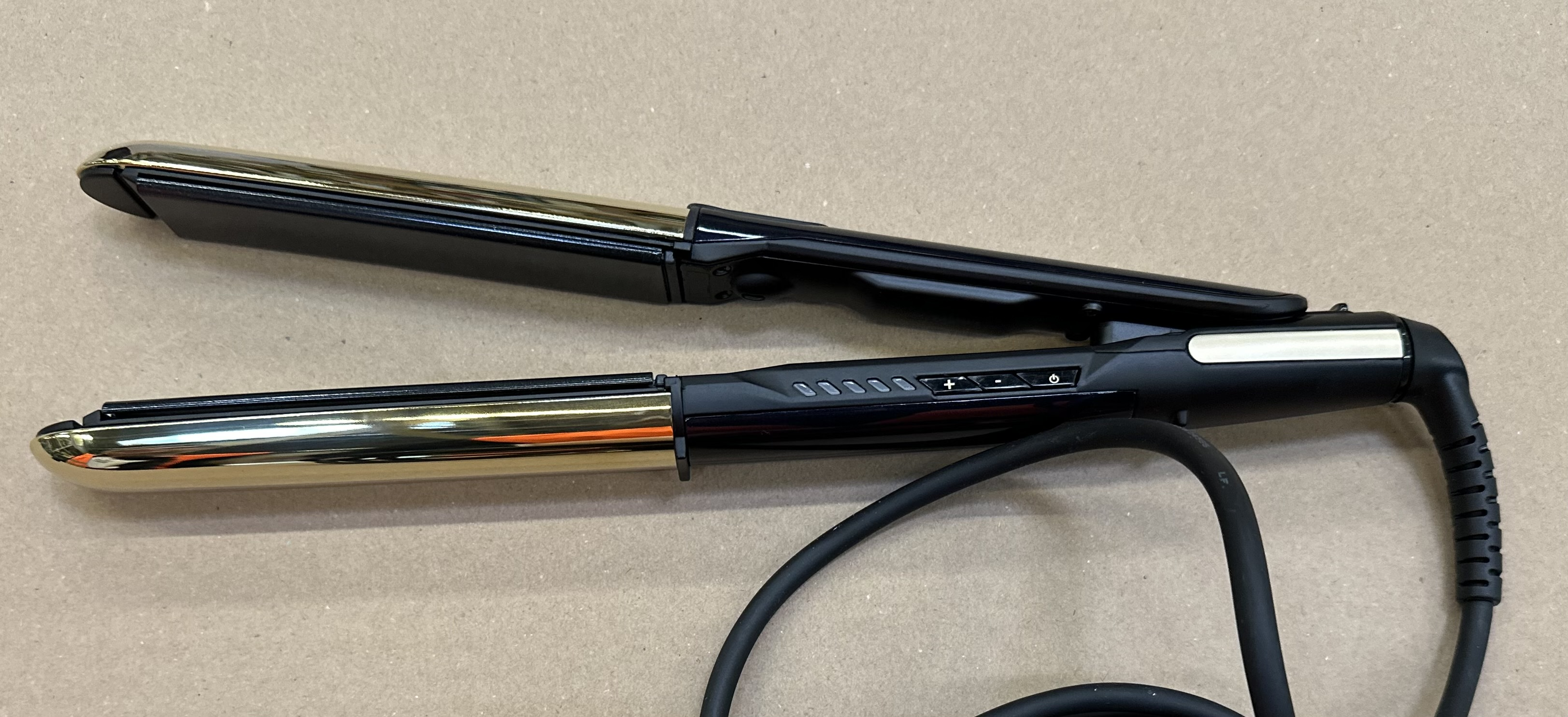 OUTLET - Prostownica do włosów BABYLISS ST484E Black Onyx Styler