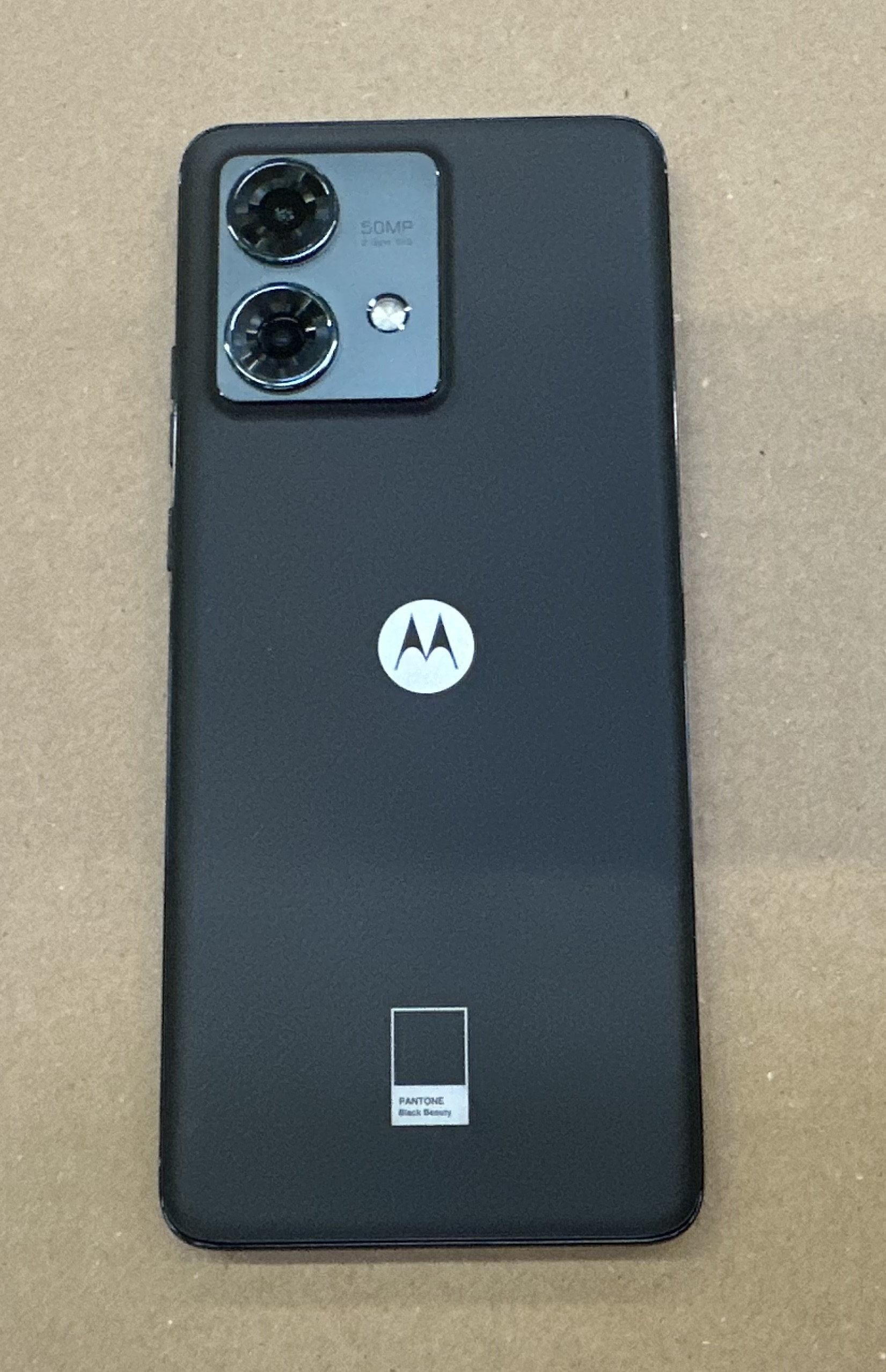 OUTLET - Smartfon MOTOROLA Edge 40 Neo 5G 12/256GB Czarny
