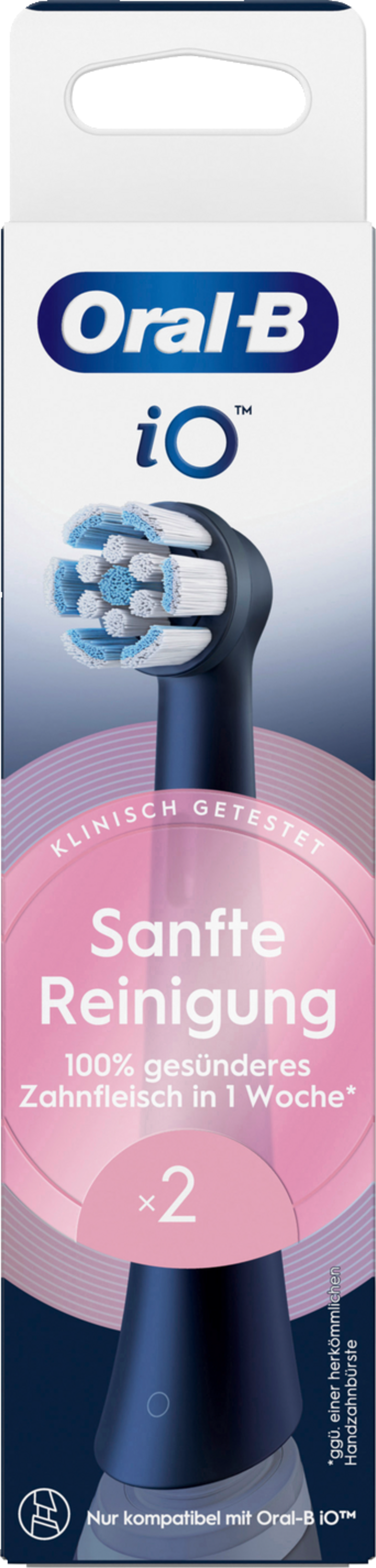 Eine Schachtel mit Oral-B iO Zahnbürstenköpfen mit einem Zahnbürstenkopf und dem Text 'Sanfte Reinigung'.