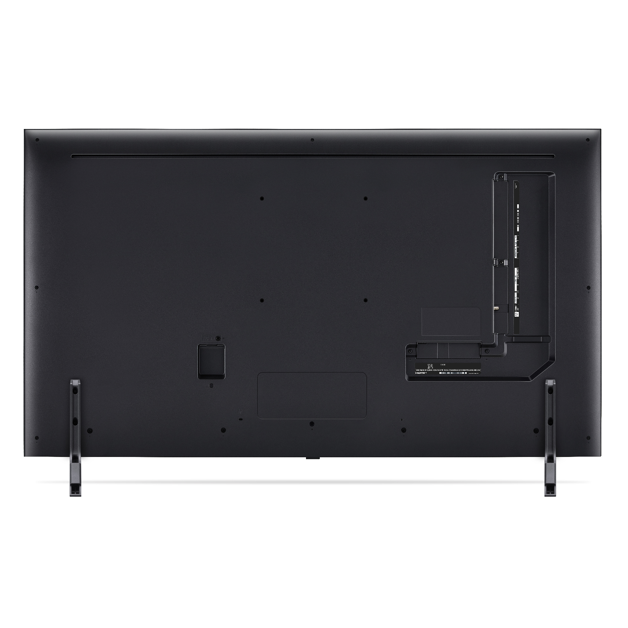 Una configuración de escritorio con computadora, teclado, ratón y teléfono.