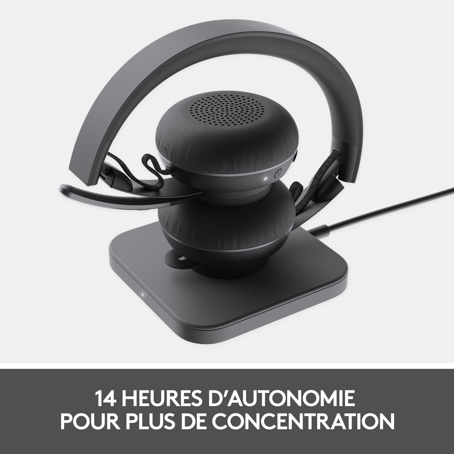 Casque noir sur socle de chargement, avec texte sur 14 heures d'autonomie.