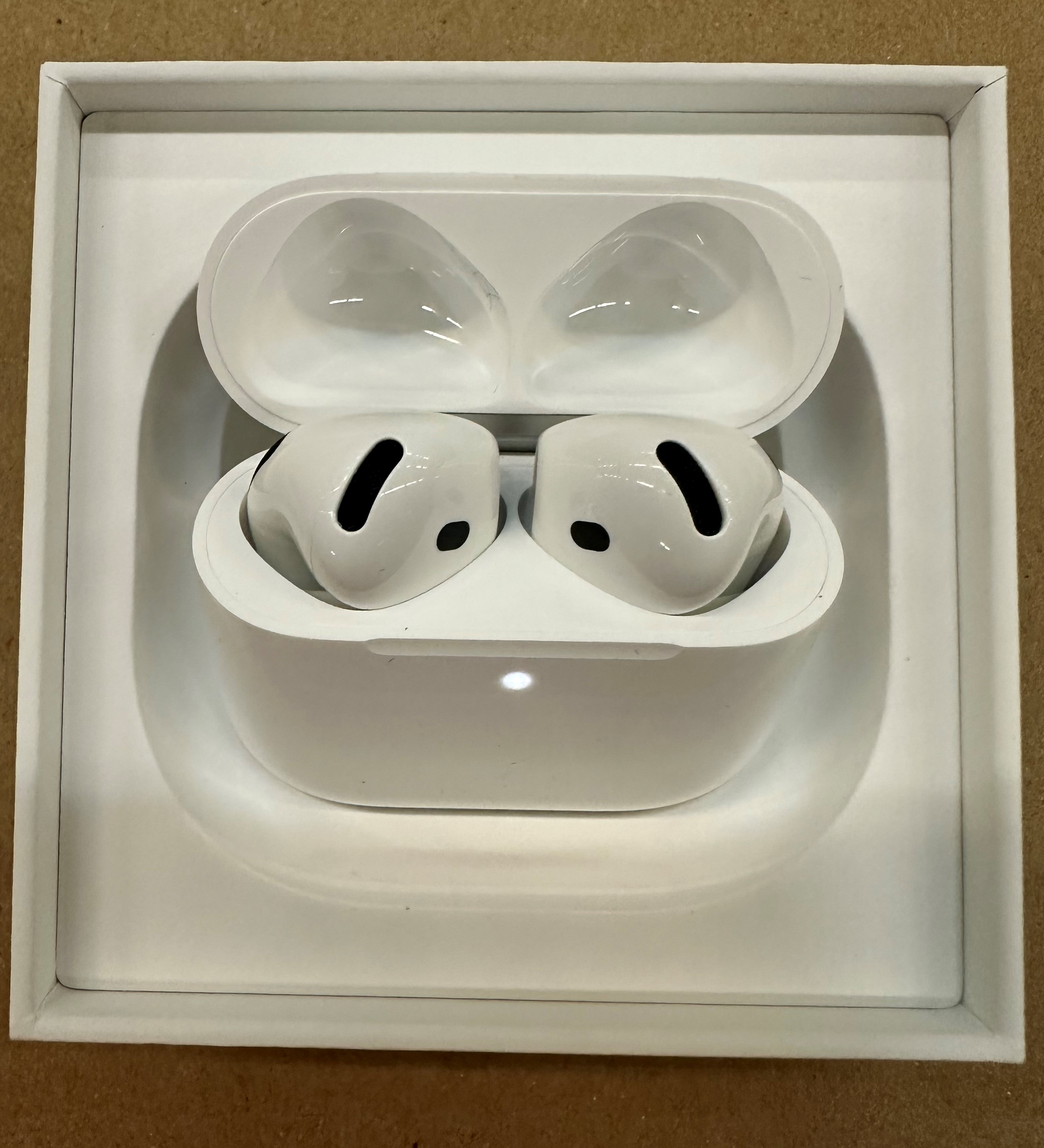 OUTLET | Słuchawki APPLE AirPods 4 MXP63ZM/A - sprawdź cenę i