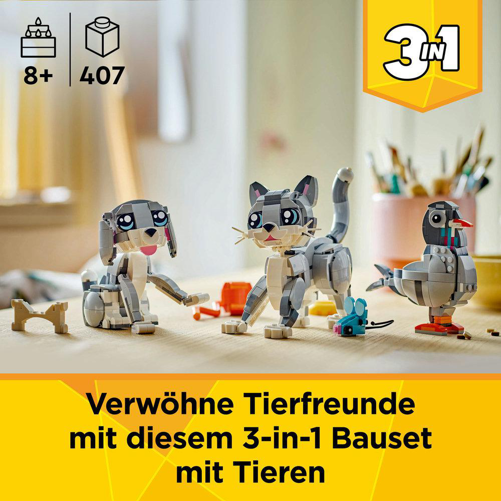 Ein Junge baut einen blauen Lego Fortnite Schlachtbus.