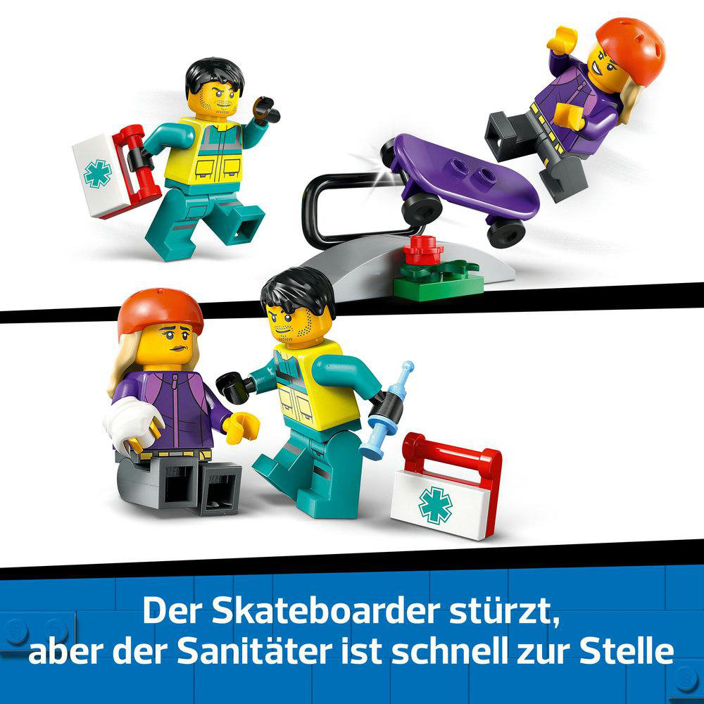 Lego-Figuren: Skateboarder stürzt, Sanitäter hilft, und ein Erste-Hilfe-Kasten.