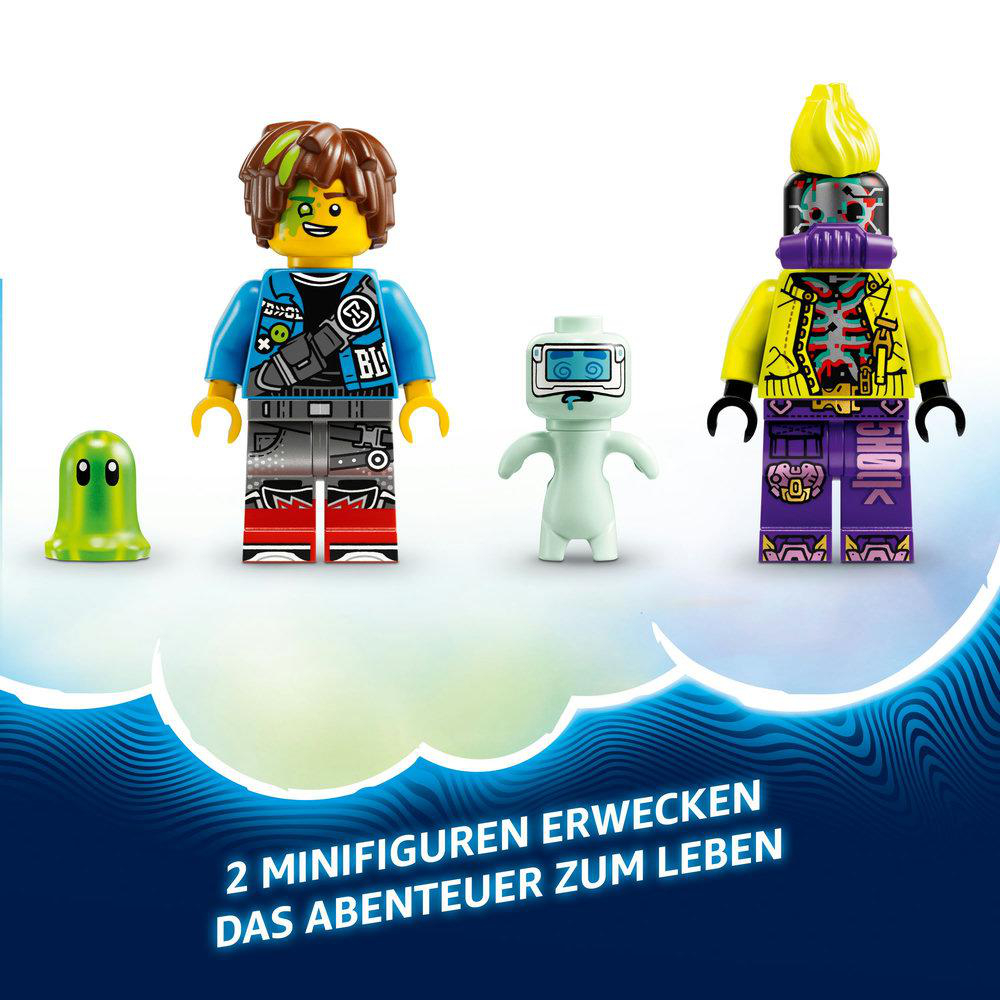 Ein Junge spielt mit Lego Sonic the Hedgehog Spielzeug. Der Hintergrund ist gelb.