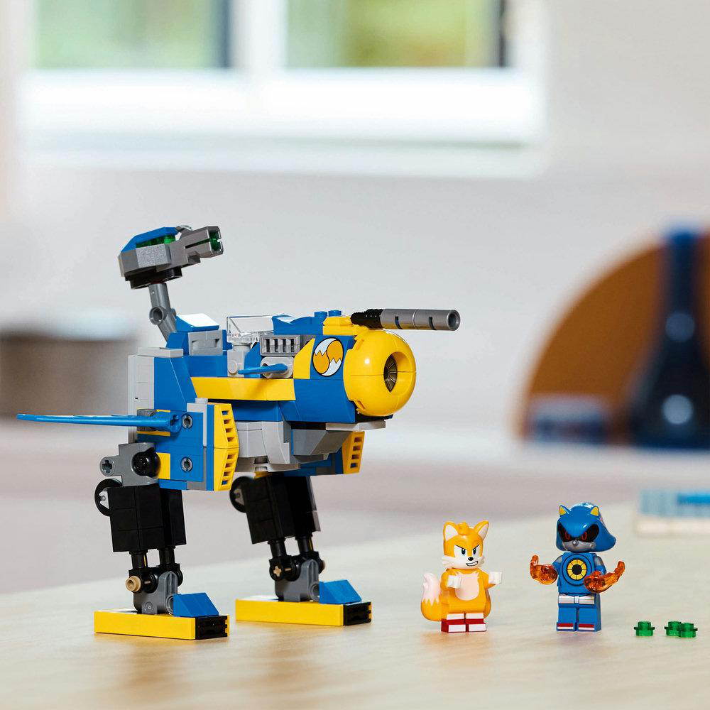 Ein Lego-Modell mit Sonic the Hedgehog-Charakteren und einem Roboterfahrzeug.