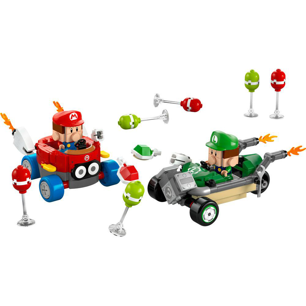 Lego Super Mario Sets mit Mario- und Luigi-Charakteren in Karts und Hindernissen.