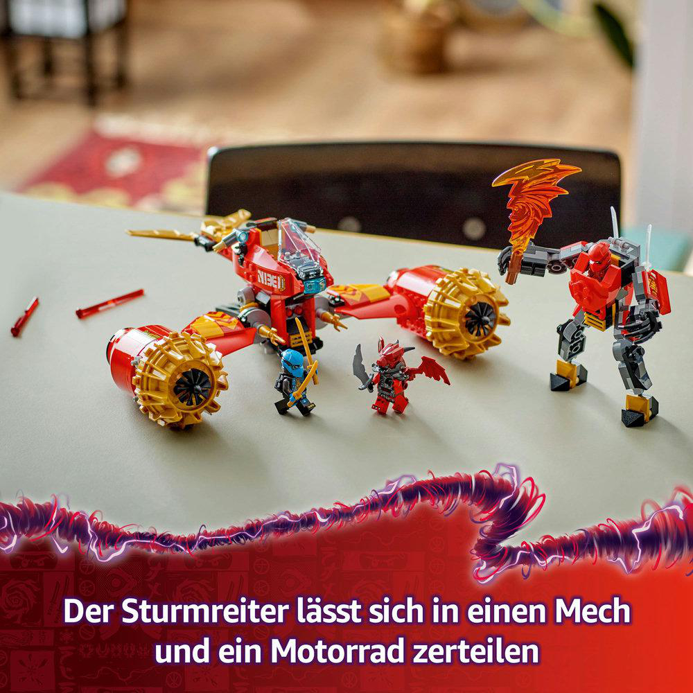 Lego Ninjago Set mit Mech und Motorrad. Minifiguren in Aktion.