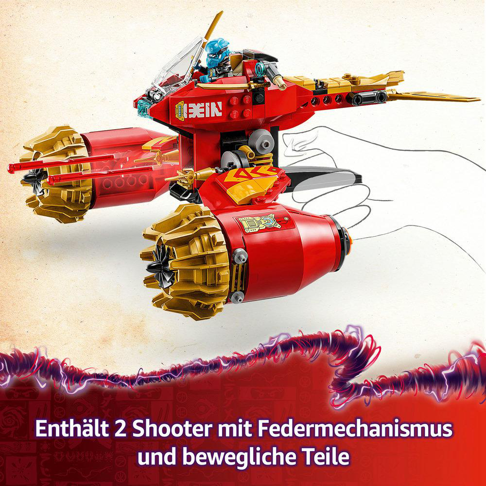 Ein rotes Lego Ninjago Fahrzeug mit goldenen Akzenten und einer Minifigur, zeigt Teile und Bewegung.