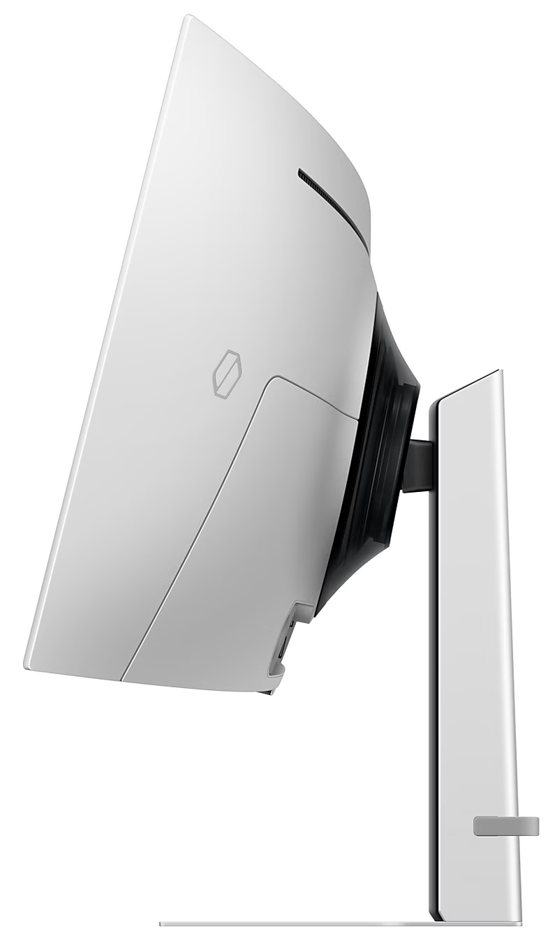 Biały monitor komputerowy z czarną podstawką na białym tle.