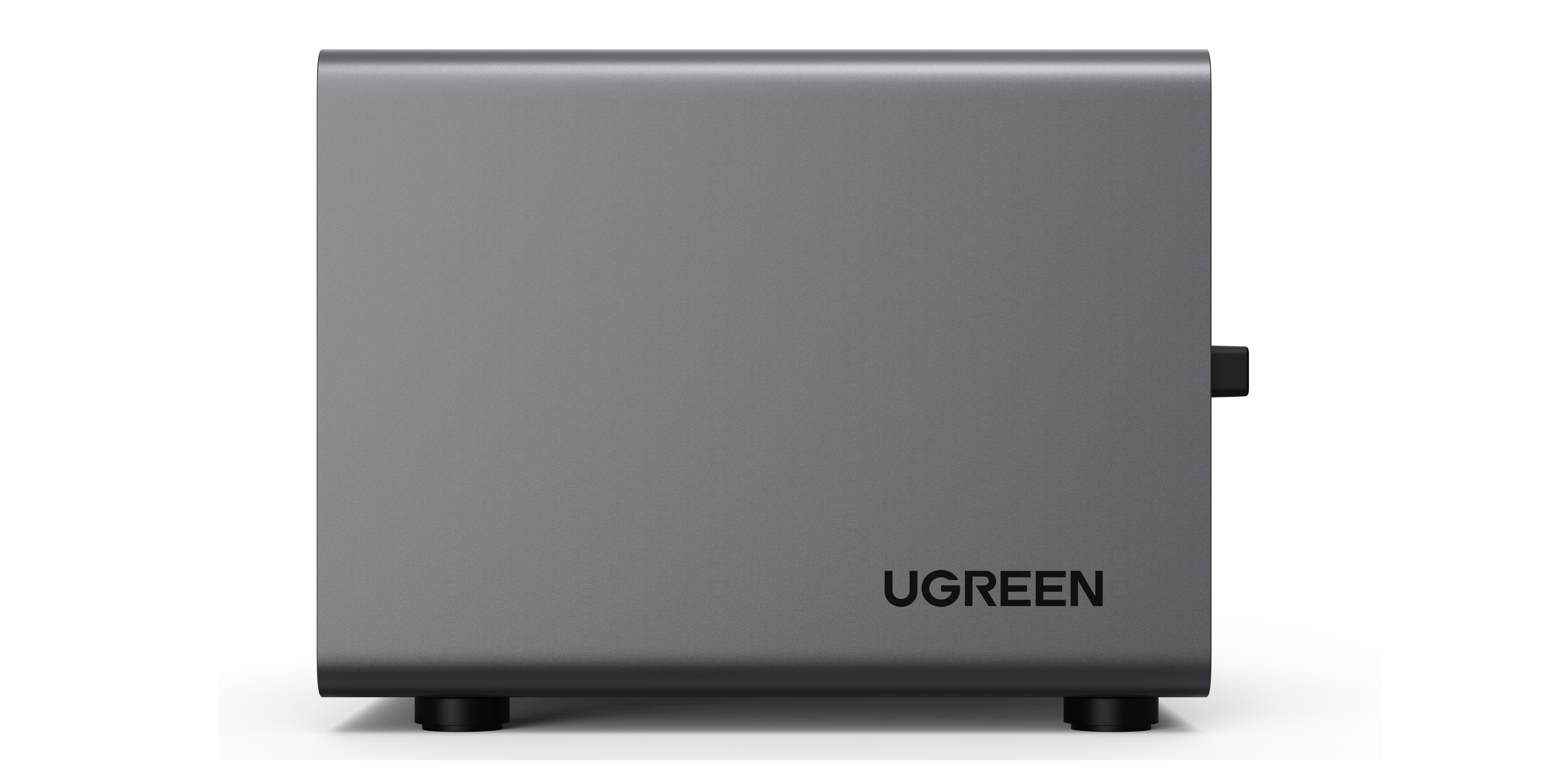 Seitenansicht eines grauen NAS-Geräts mit dem UGREEN-Logo.