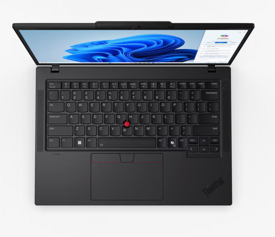 Draufsicht auf einen offenen schwarzen Laptop auf einem Schreibtisch.