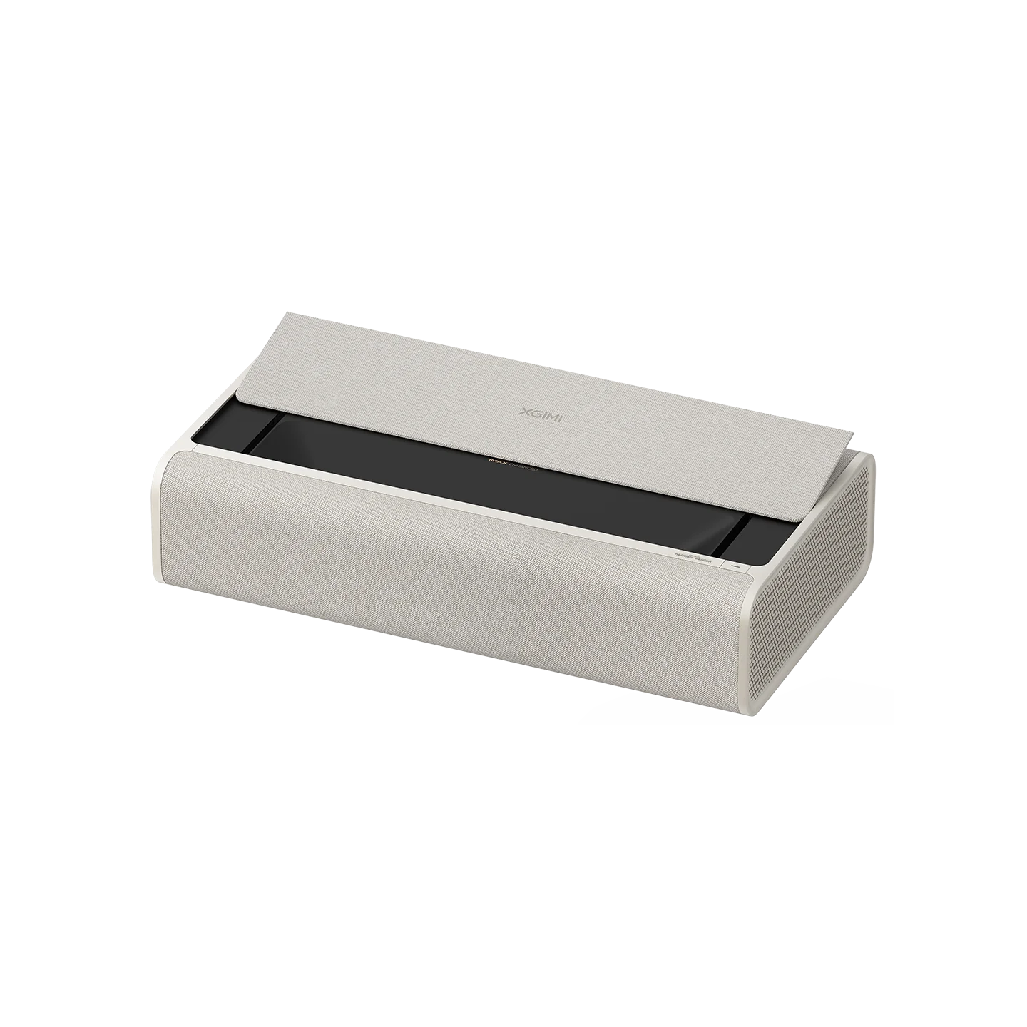 Proyector blanco y gris con cubierta de tela. Rectangular, sobre superficie blanca.