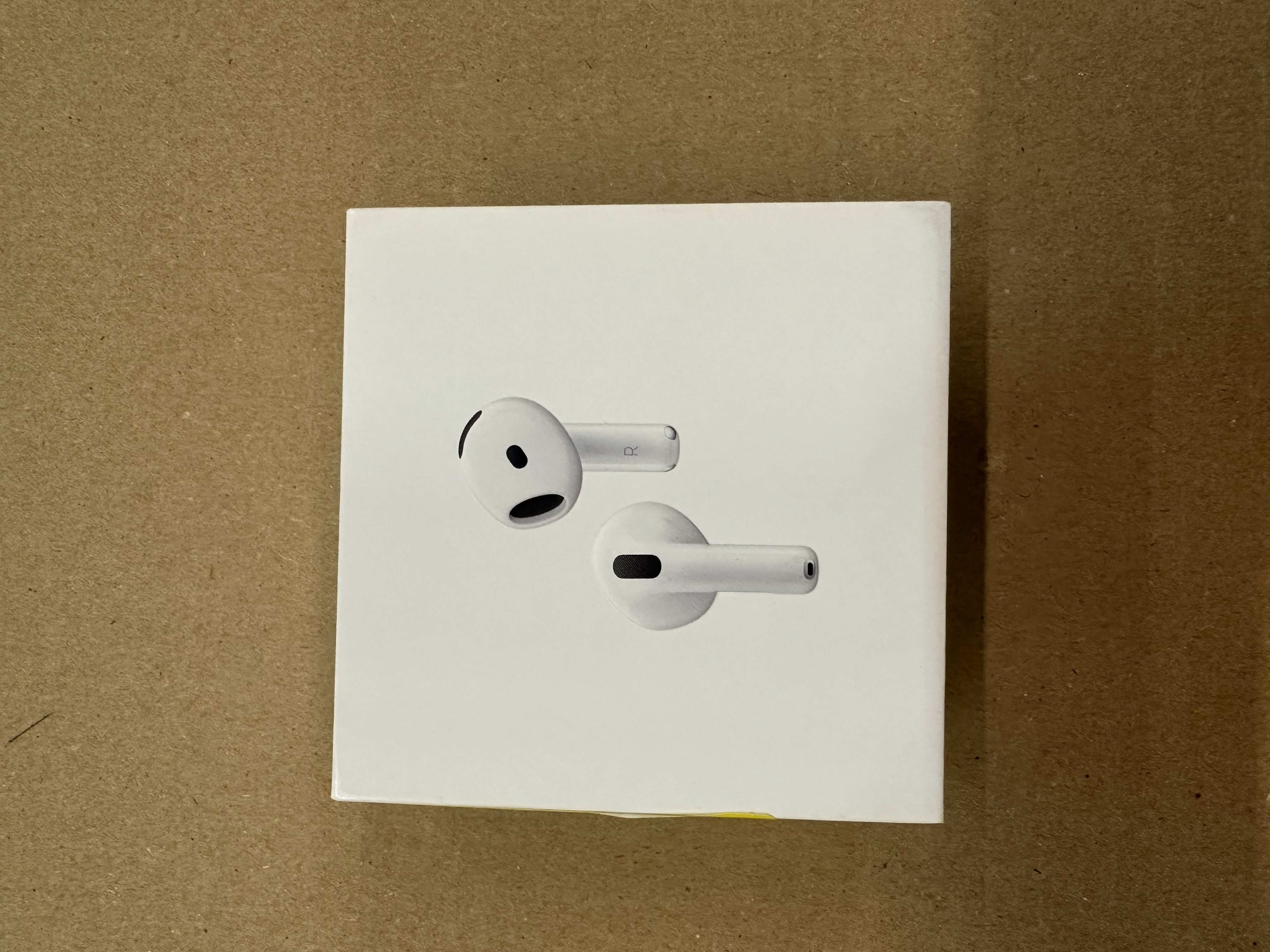 OUTLET - Słuchawki APPLE AirPods 4 z aktywną redukcją hałasu MXP93ZM/A