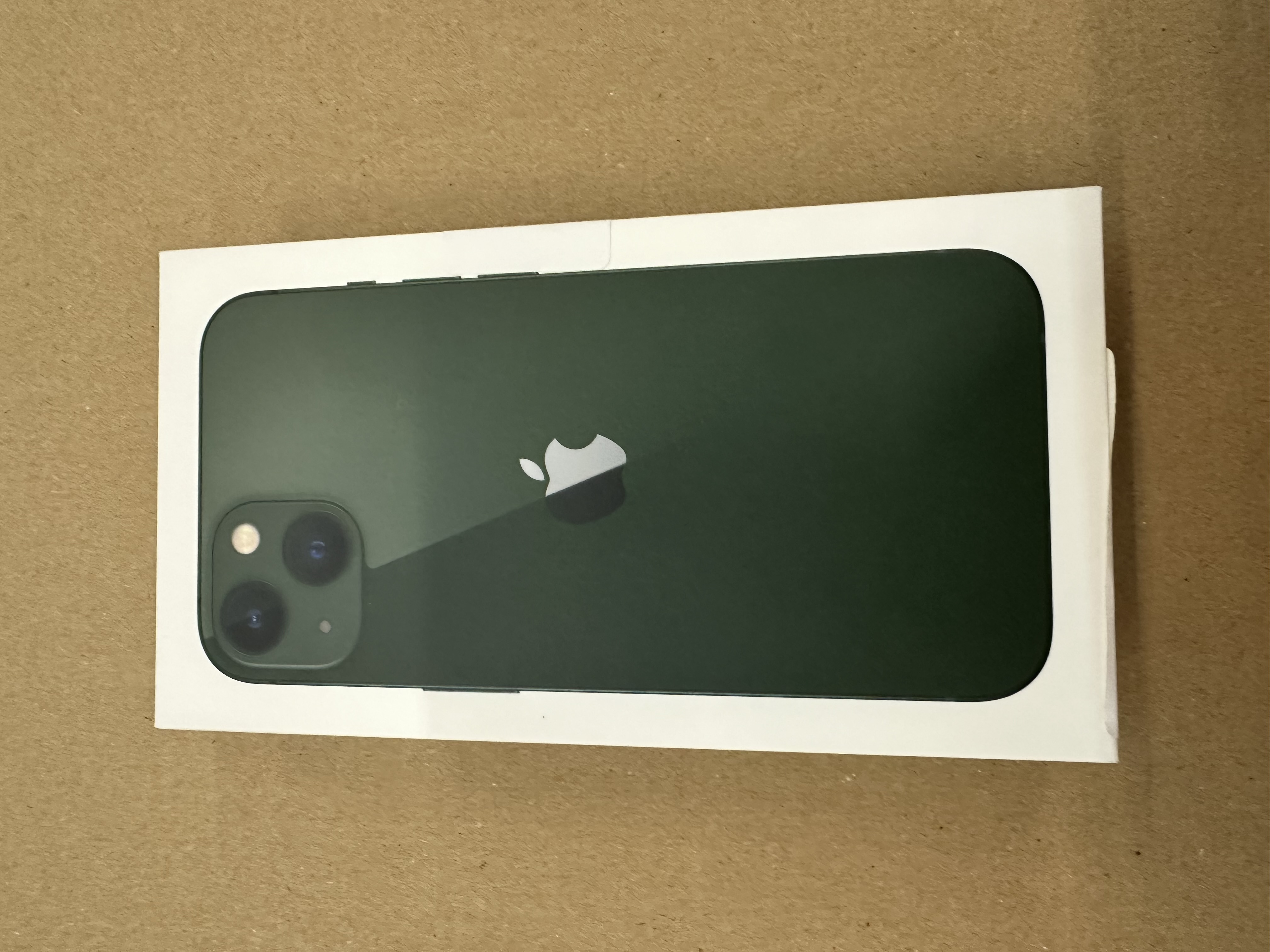 OUTLET - Smartfon APPLE iPhone 13 128GB Zielony MNGK3PM/A