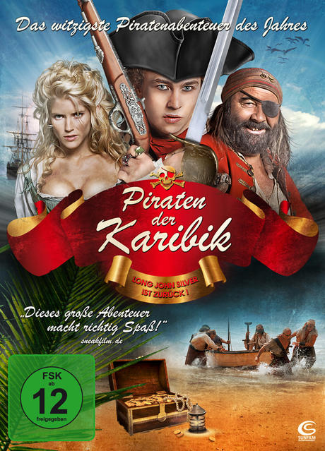 Pirates of the Caribbean DVD-Cover. Zeigt drei Piraten und eine Schatzkiste auf einem roten Banner. Schiffe im Hintergrund.