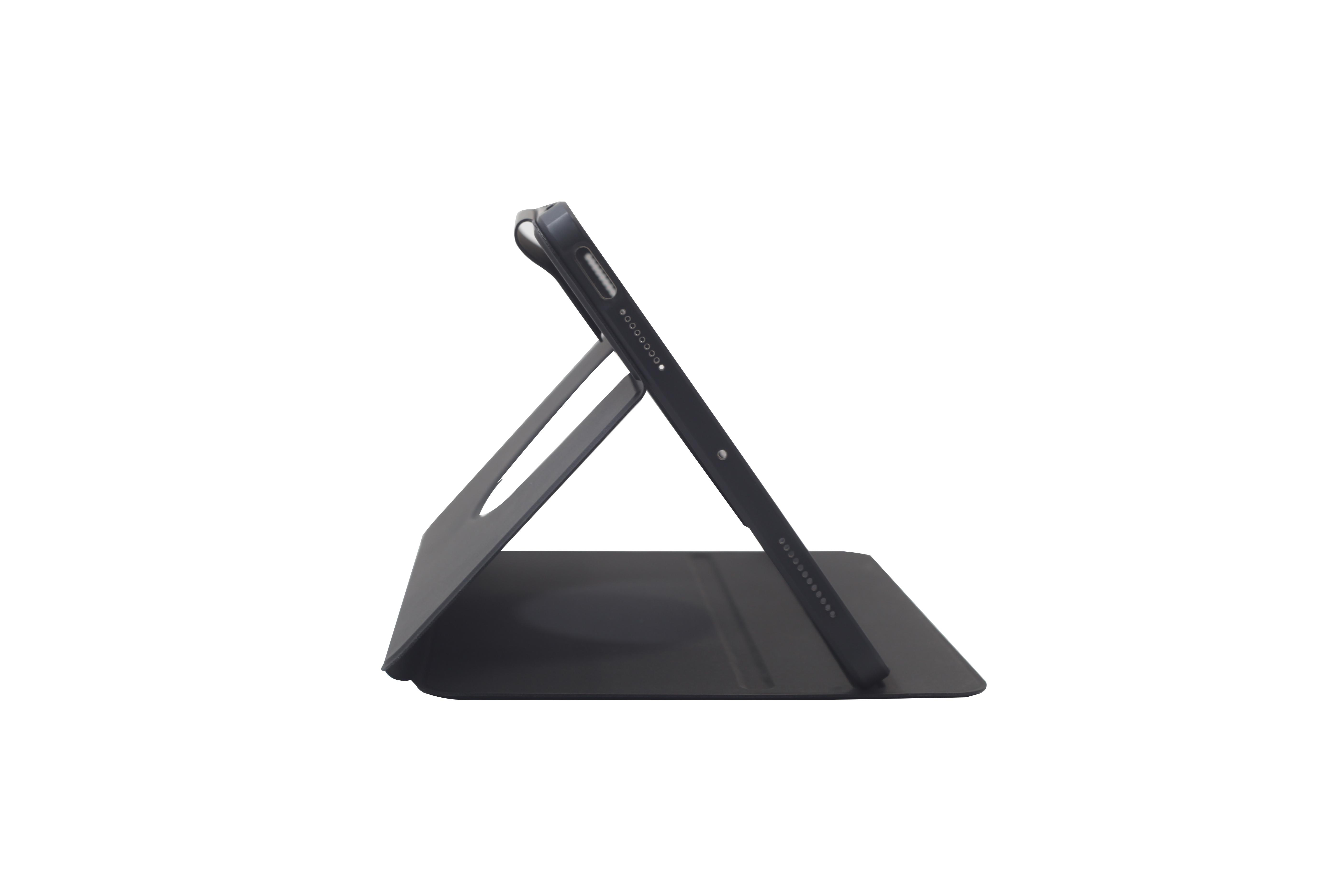Schwarze iPad-Hülle mit abgenommenem iPad-Rahmen. Die offene Hülle und der Rahmen vor weißem Hintergrund.