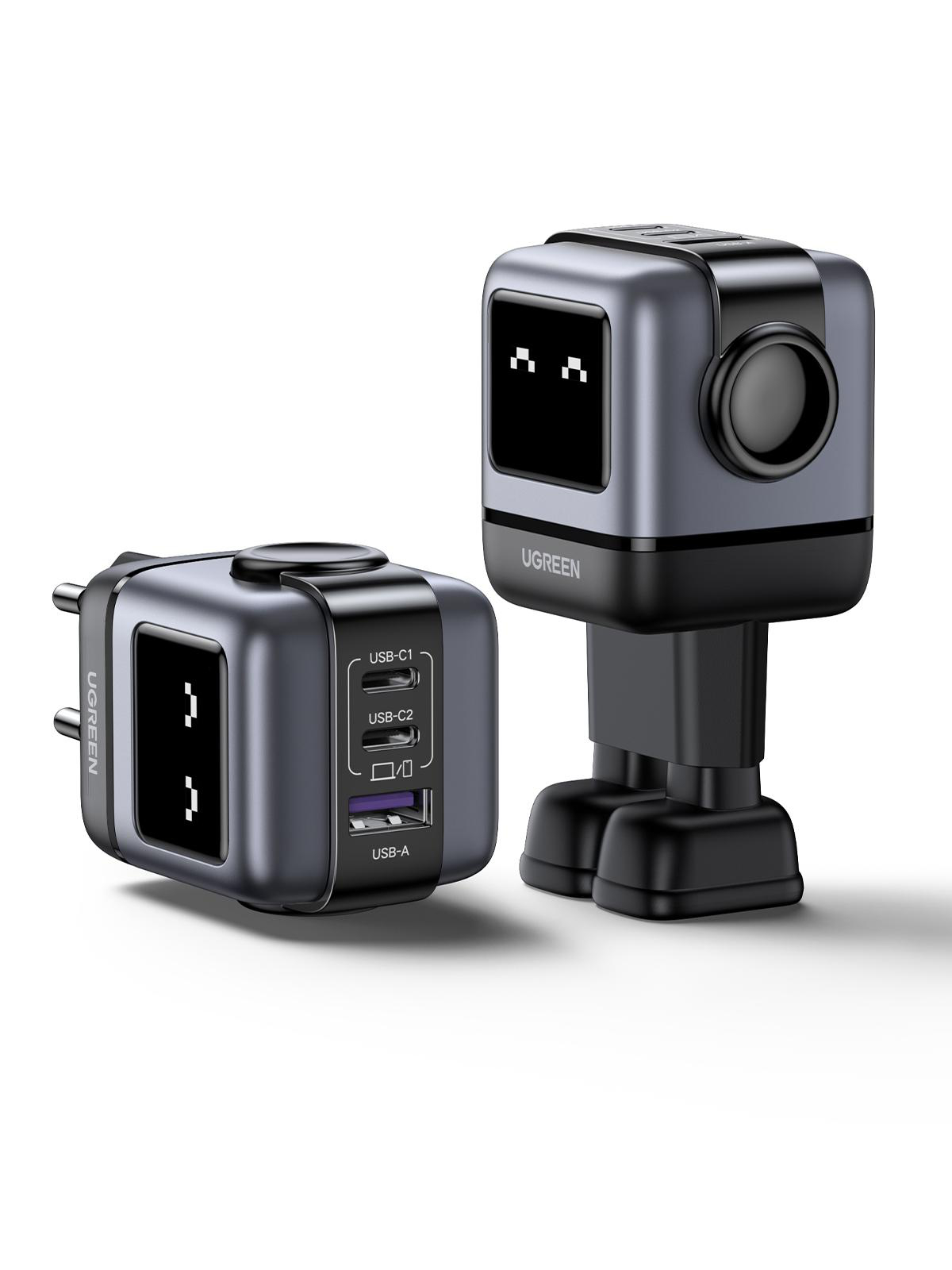 Zwei UGREEN Roboter-Ladegeräte. Eines zeigt USB-Anschlüsse, das andere Gesicht und Beine.