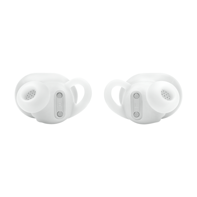 Auriculares JBL blancos en estuche de carga abierto, con logo JBL dentro.