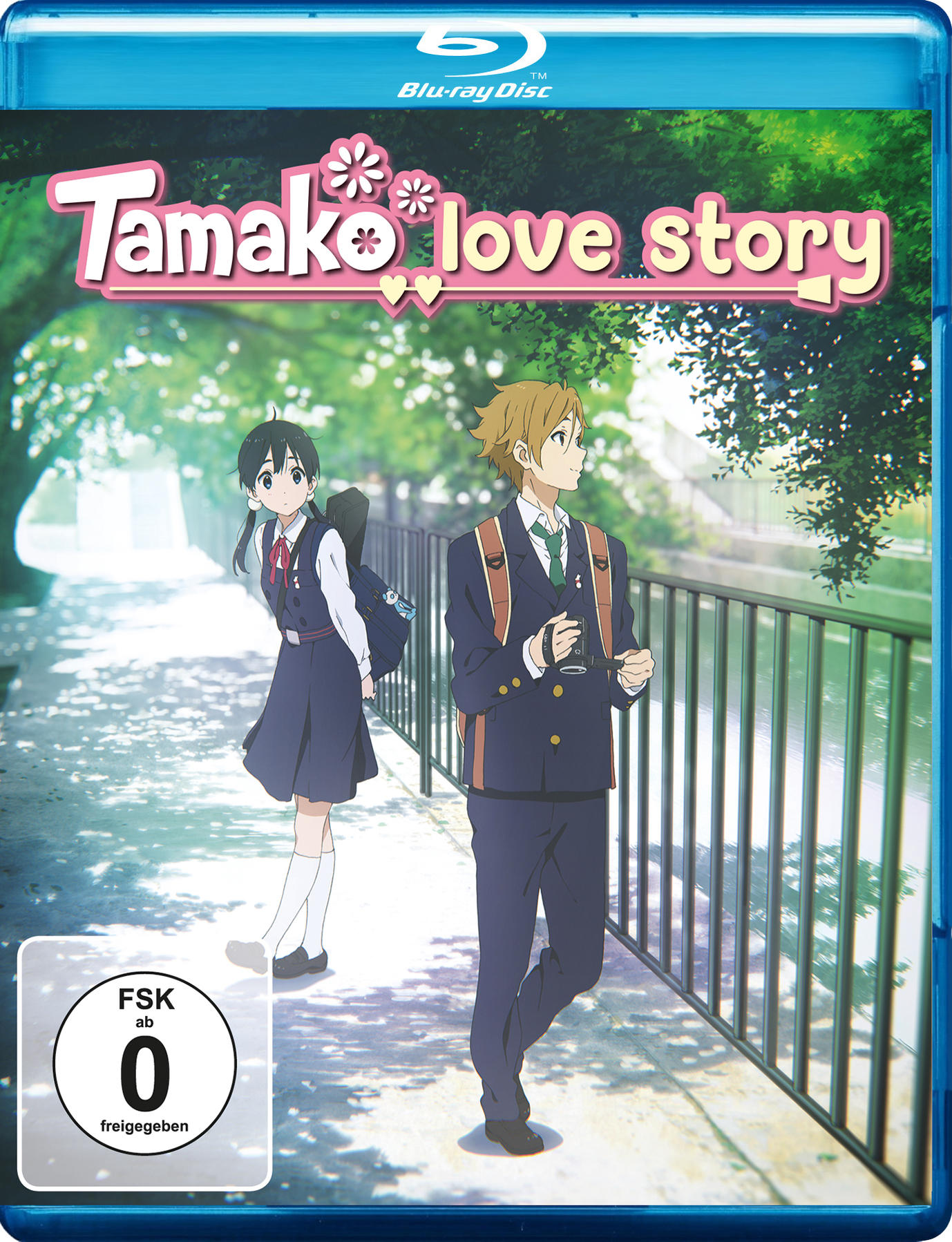 Blu-ray-Disc-Cover von 'Tamako love story', zeigt zwei Anime-Charaktere, die an einem Zaun entlanggehen.