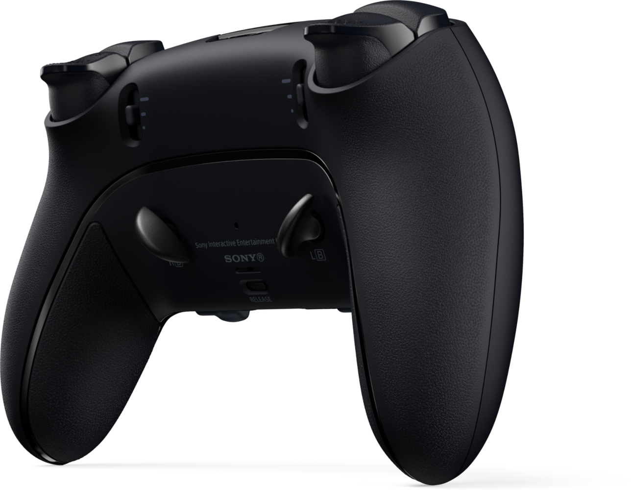 Egy fekete Playstation 5 kontroller hátulja, Sony logóval és gombokkal.