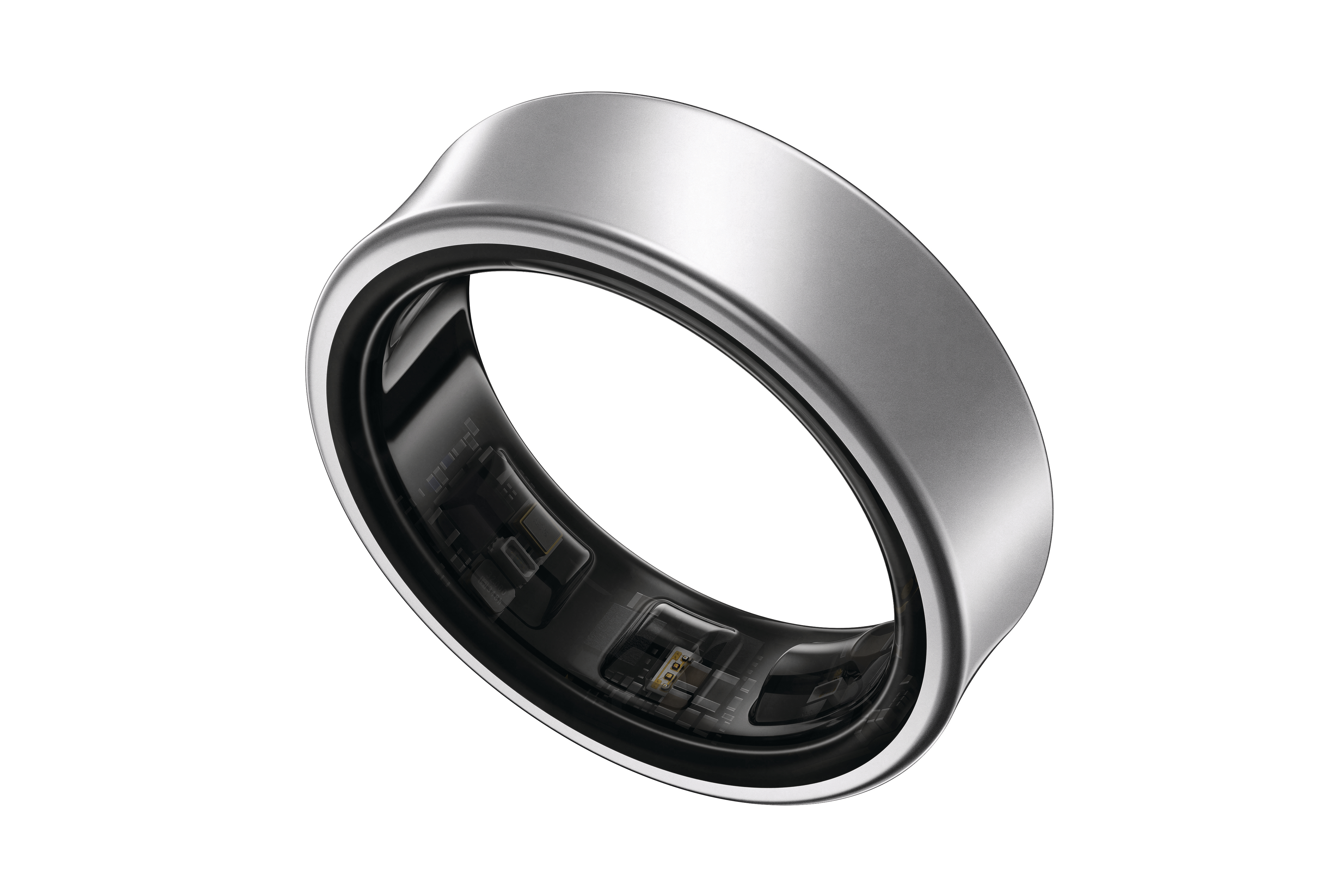 Silberner Smart Ring, zeigt einen Blick auf die Innenelektronik, auf weißem Hintergrund.