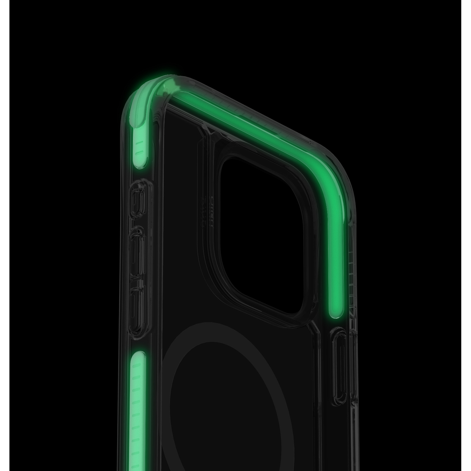 Close-up van een telefoonhoesje met een oplichtende groene rand op een zwarte achtergrond.