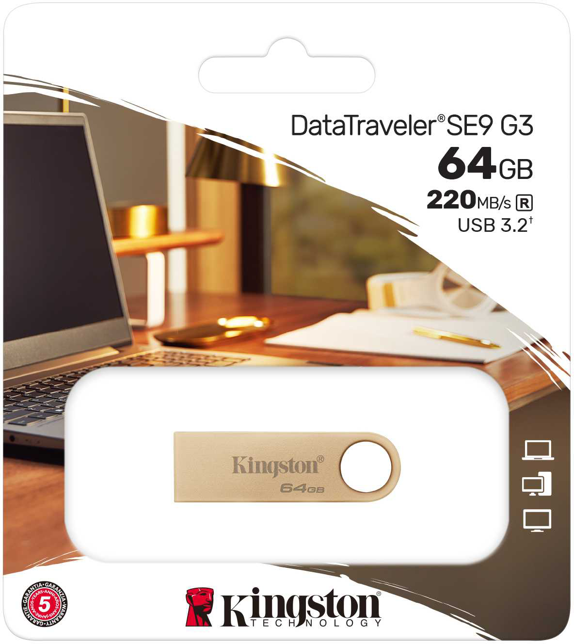 Kingston DataTraveler SE9 G3 64GB USB meghajtó csomagolásban. Laptop és asztali jelenet.
