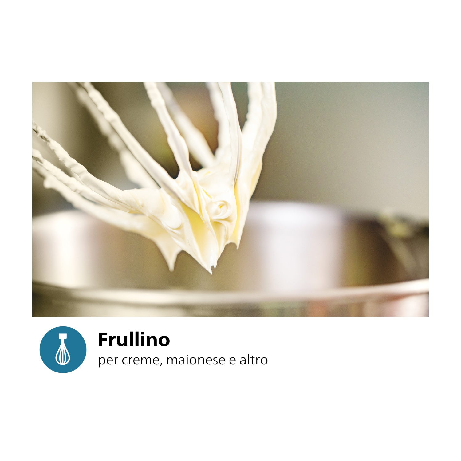 Frusta con crema. Sfondo sfocato.