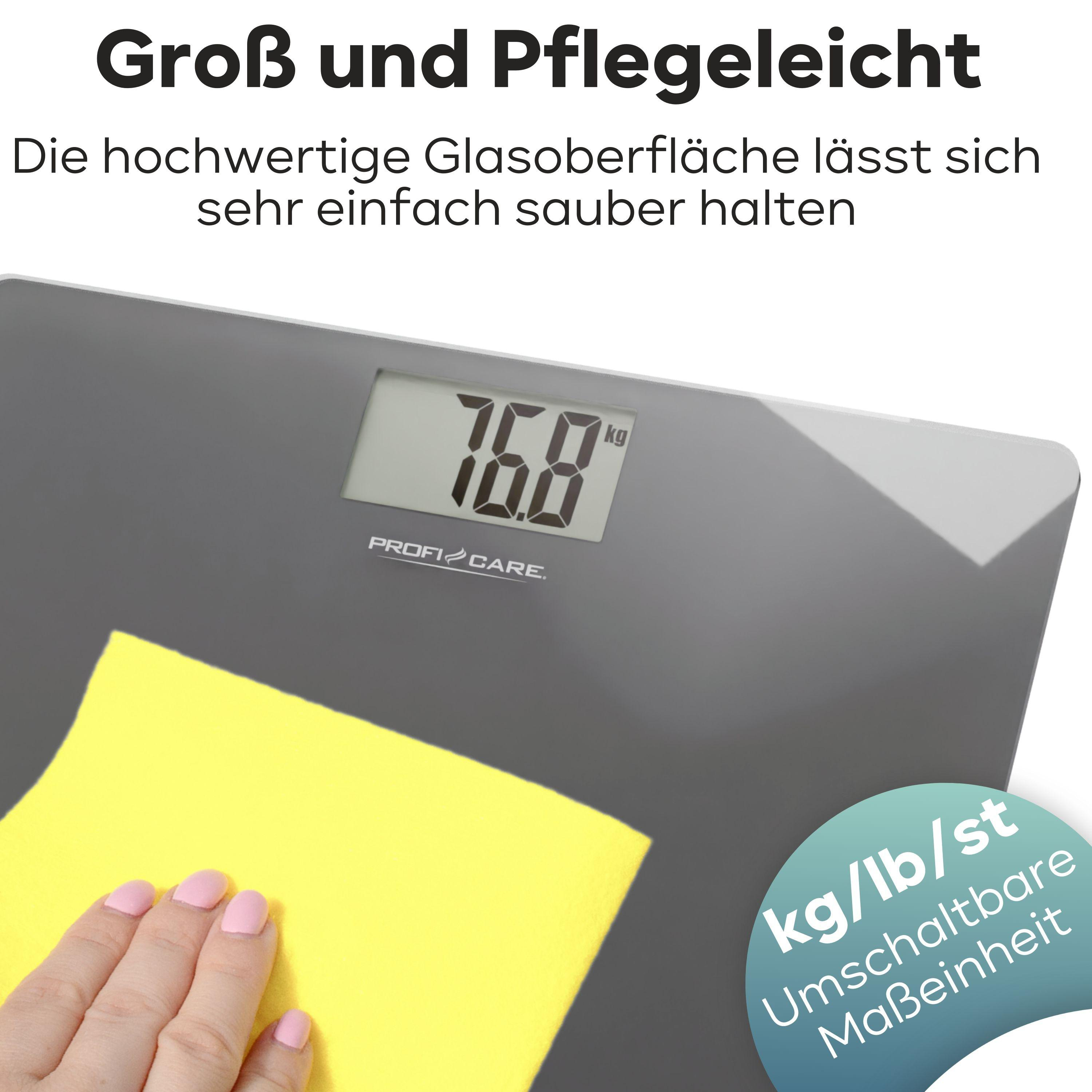 Hand wischt graue Waage mit gelbem Tuch. Anzeige: 76,8 kg, kg/lb/st-Label.