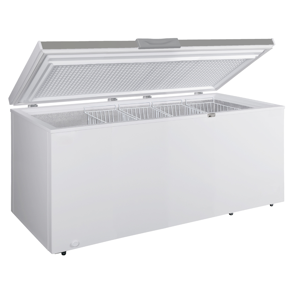 Congelador horizontal blanco con la tapa abierta, revelando tres compartimentos y el interior blanco.