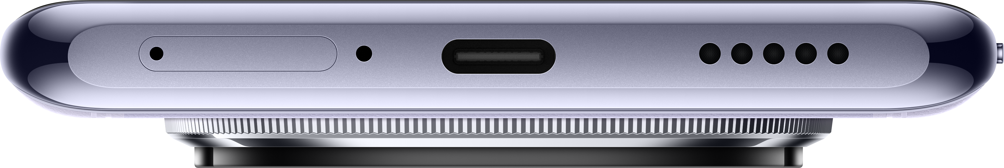 Gros plan du bord inférieur d'un téléphone. Comprend un port USB-C, des micros et des grilles de haut-parleur. Argent et noir.