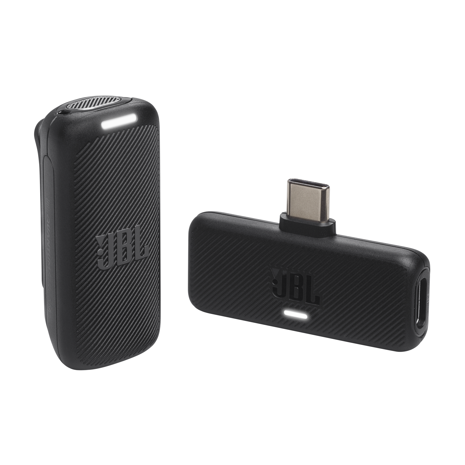 İki siyah JBL ses cihazı. Biri USB-C portlu, diğeri hoparlörlü.