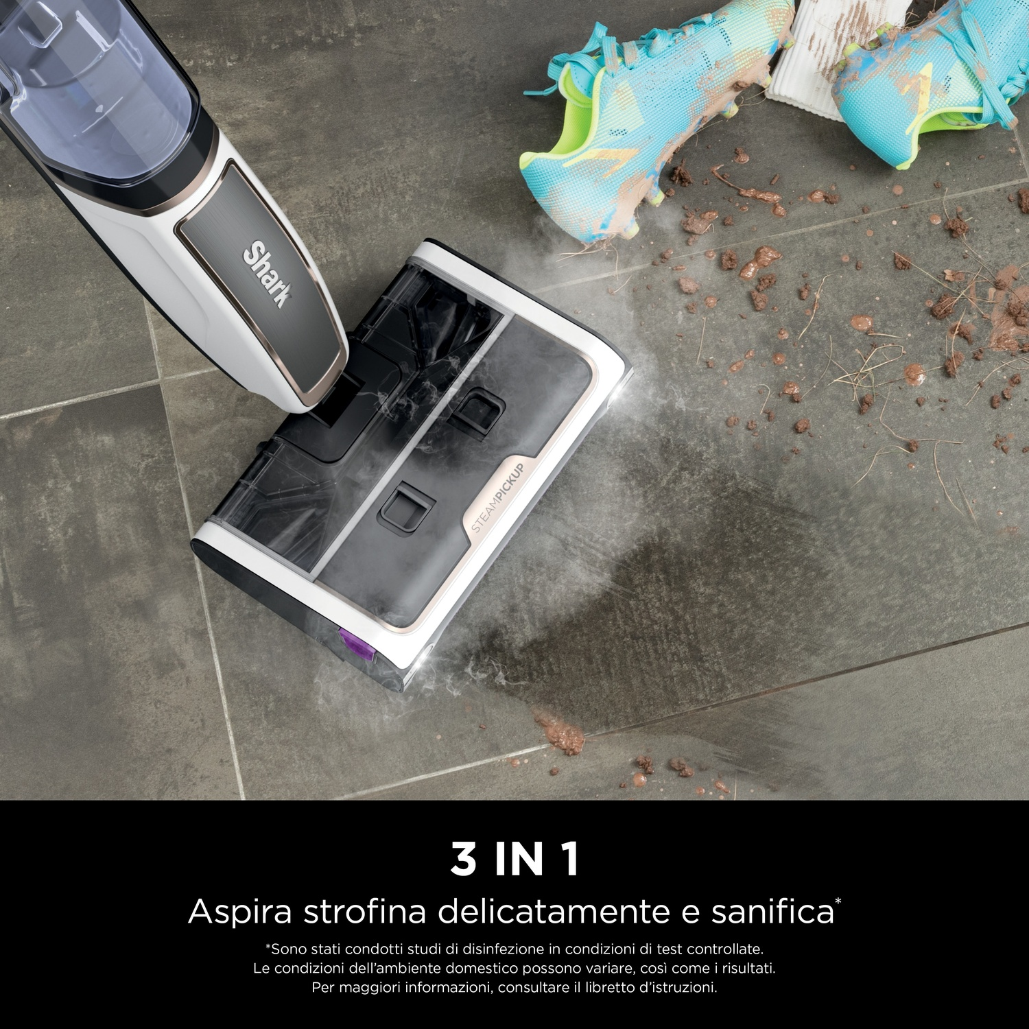 Una scopa a vapore 3 in 1 che pulisce il pavimento piastrellato, vapore e scarpe sullo sfondo.