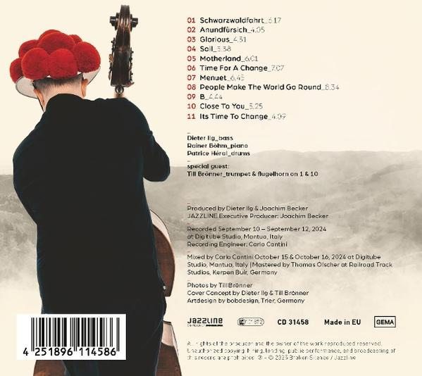 CD-Rückseite: Text auf Deutsch, eine Person mit Kontrabass und Trackliste.