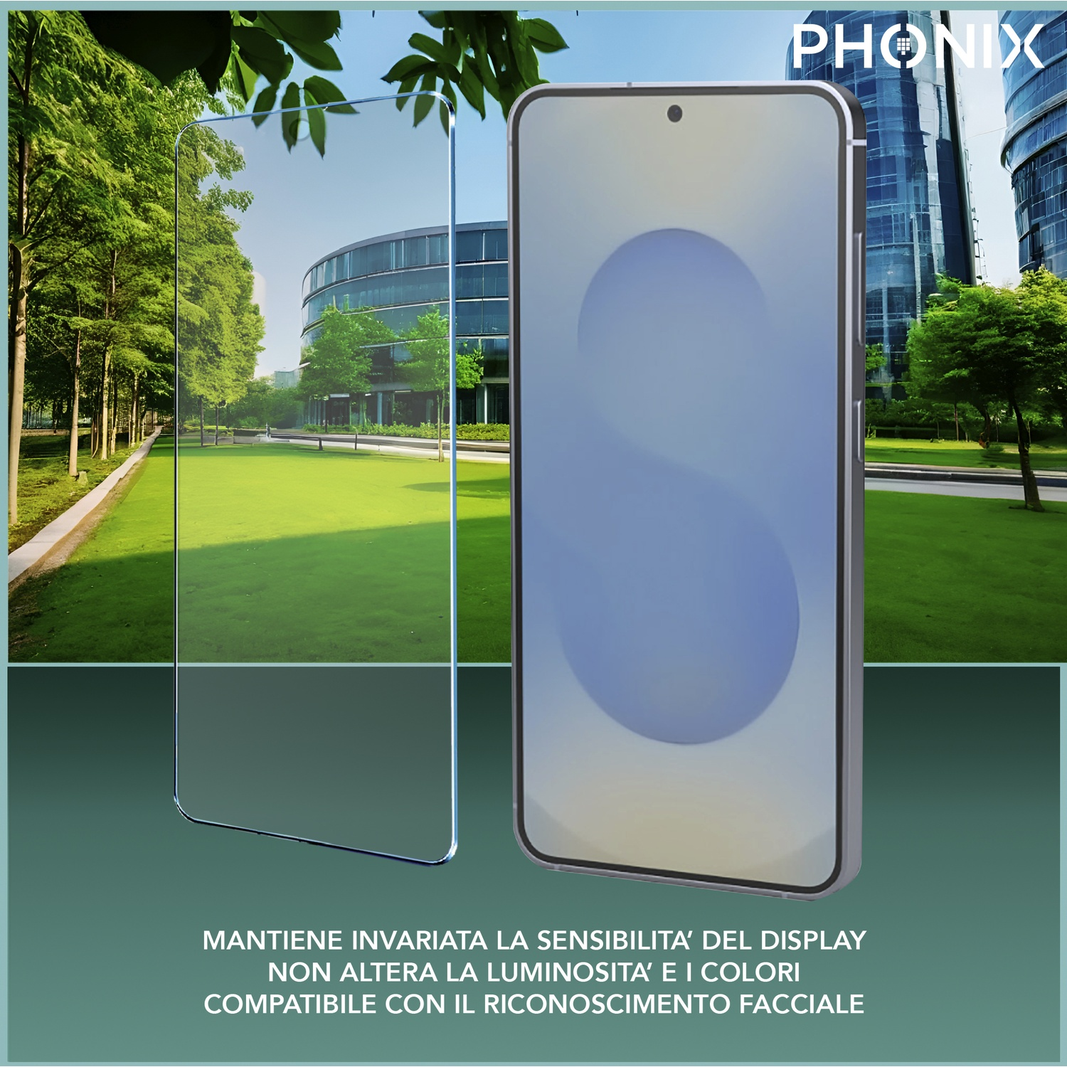 Uno smartphone con una protezione per lo schermo accanto. Sfondo verde.