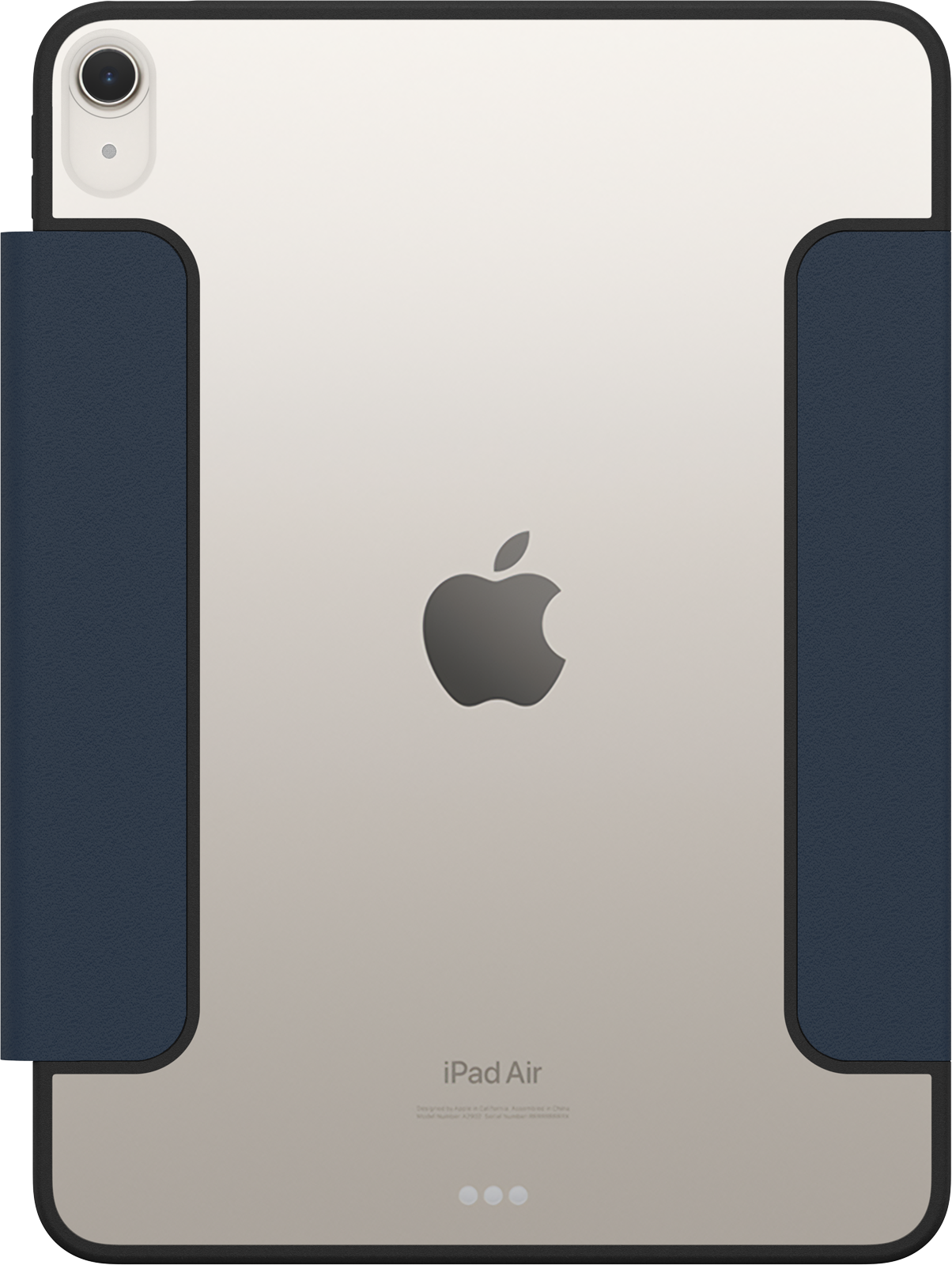 Ezüst iPad Air kék tokkal, Apple logó látható.
