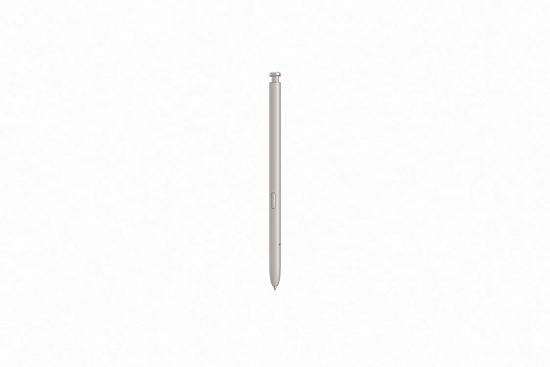 Ezüst színű stylus egy fehér háttéren.