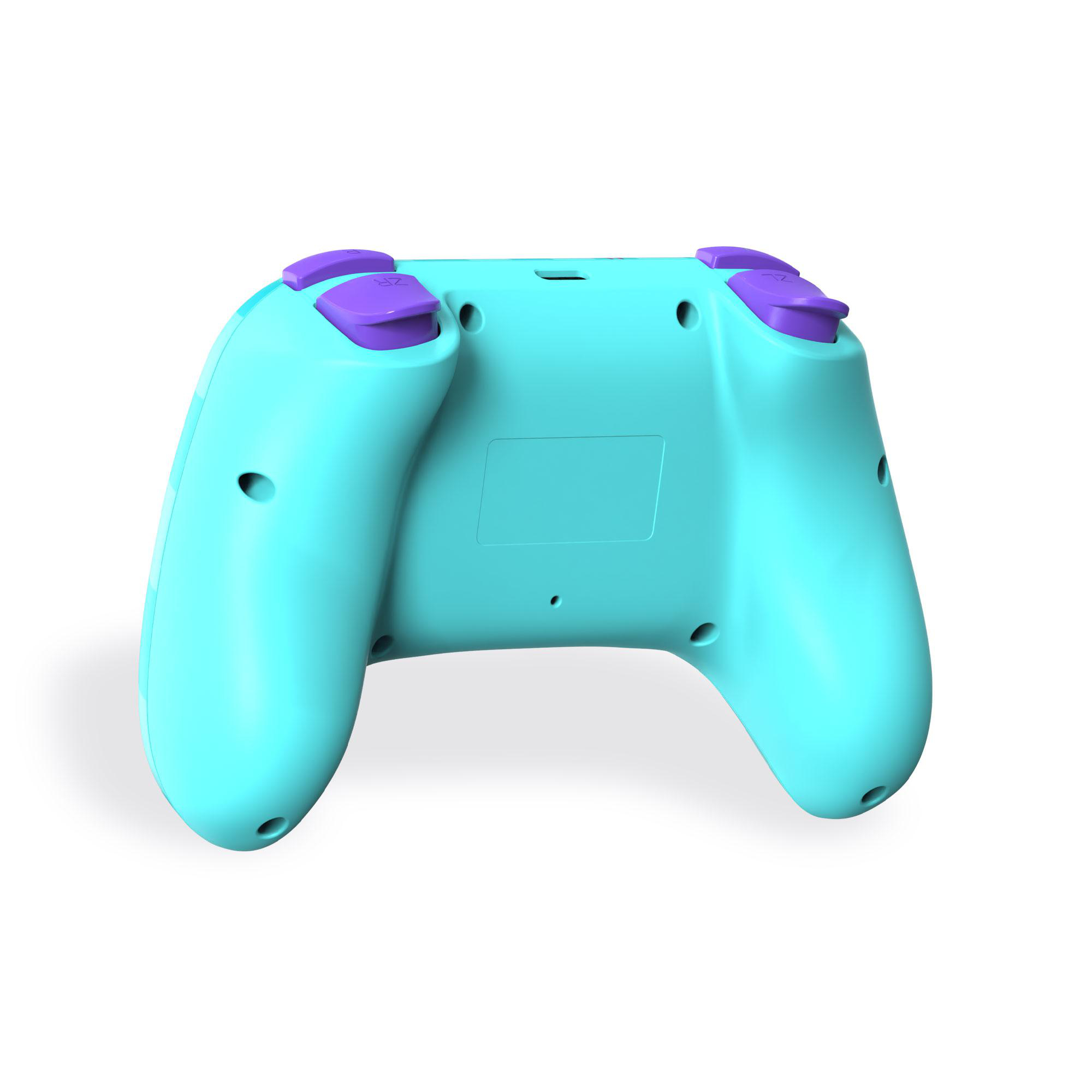 Ein hellblauer Gamecontroller mit lila Knöpfen. Der Controller befindet sich auf weißem Hintergrund.