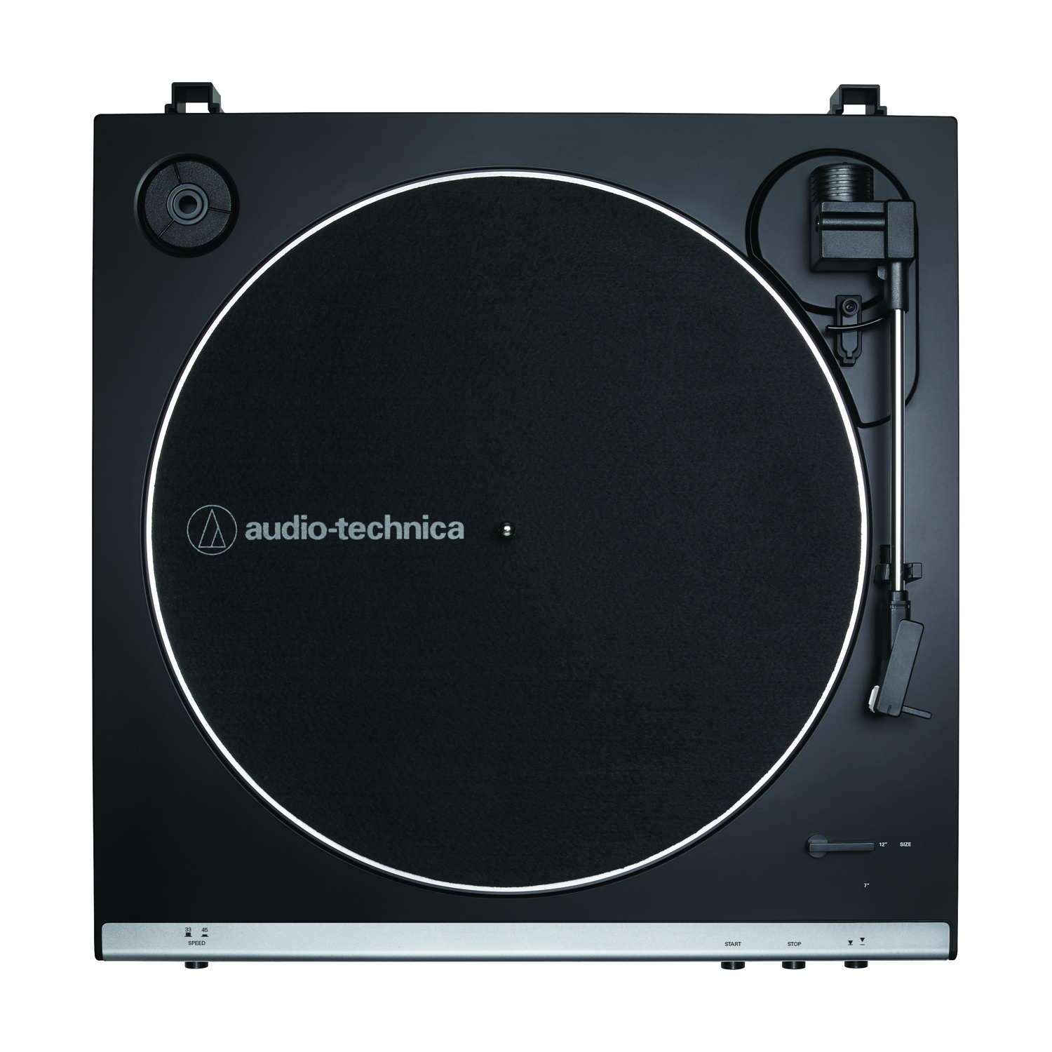 Un giradischi Audio-Technica nero è mostrato dall'alto. Il piatto è nero e il braccio fonografico è visibile.