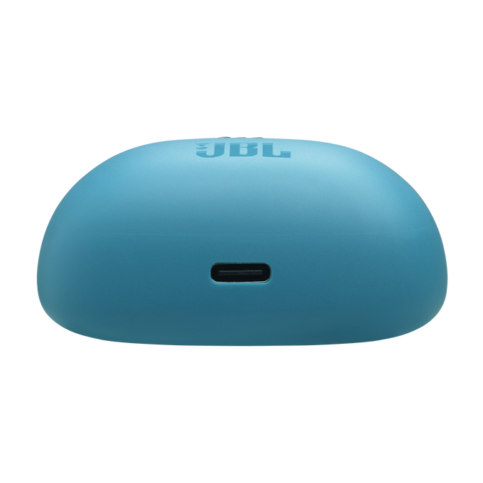 Estuche azul con logo JBL, puerto USB-C. Fondo negro. Vista superior.