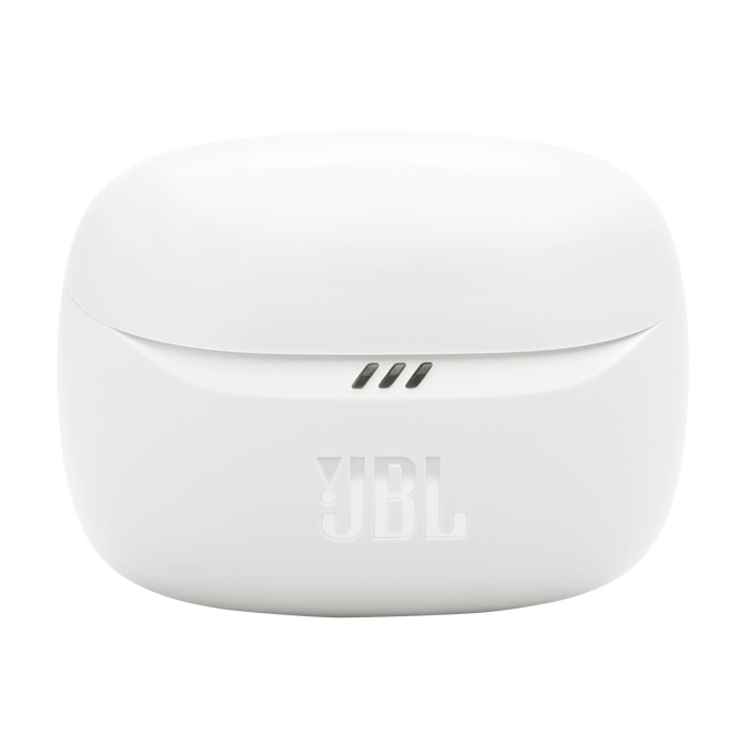 Estuche de carga de auriculares JBL blanco. La funda es redondeada con tres líneas sobre el logotipo de JBL.